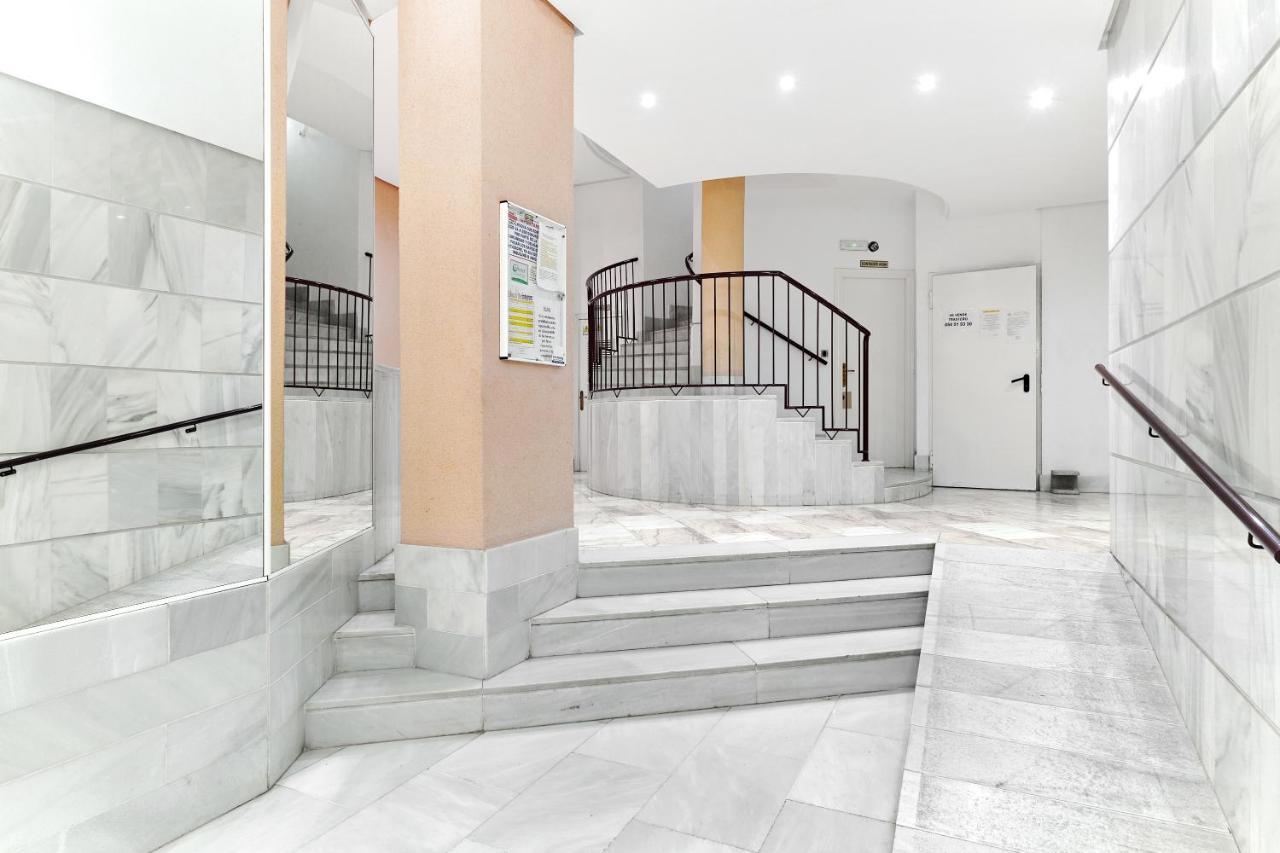 Lovely Sunny Apartment With Shared Pool And Private Parking Torrevieja Buitenkant foto